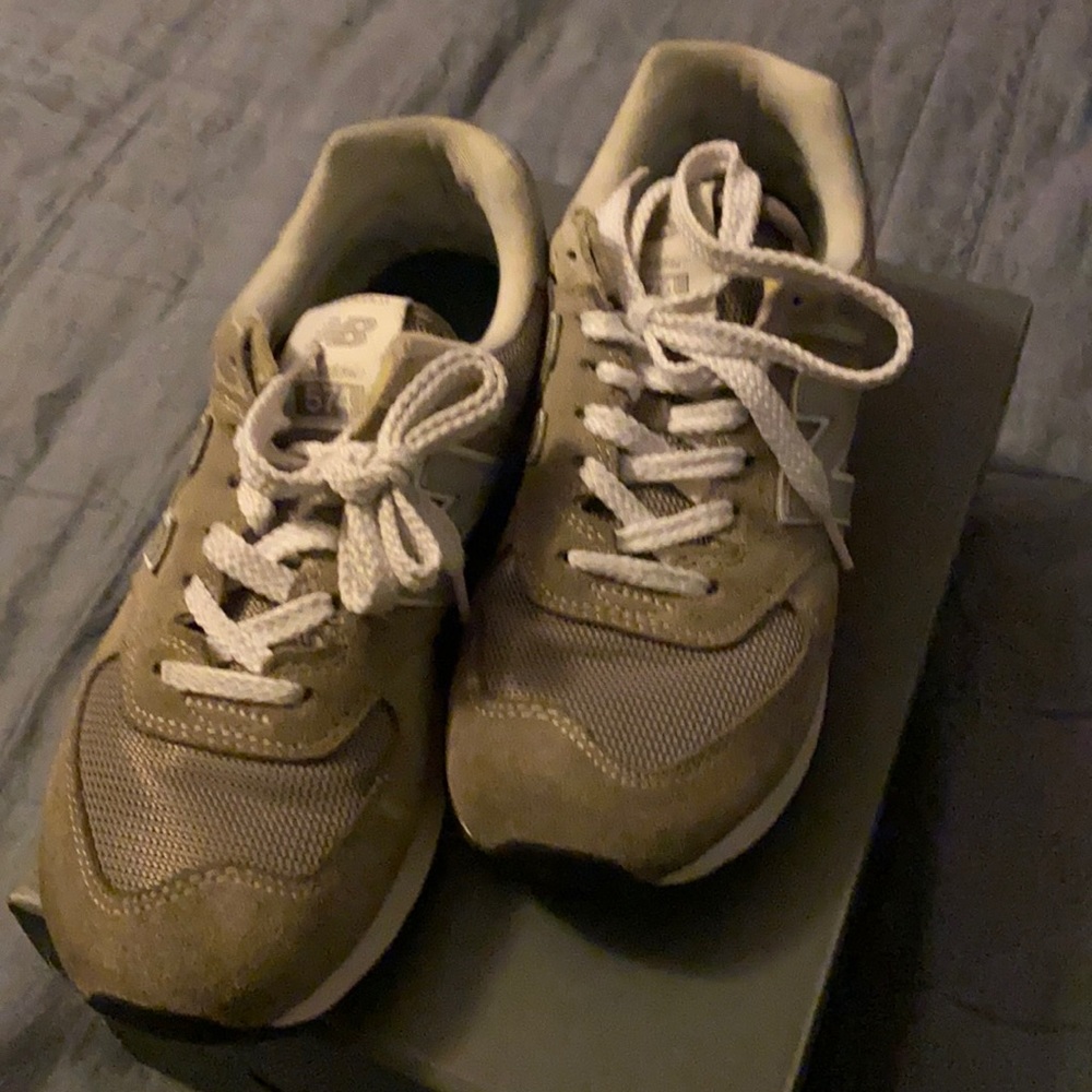 New balance classic traditional is 574 sneaker